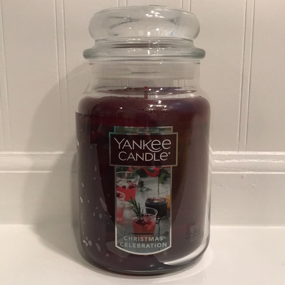 Yankee Candle ‘Christmas Celebration’ 🎄🍾 large candle 🕯